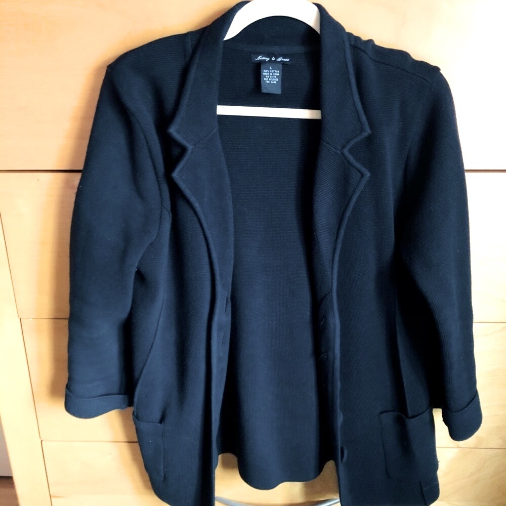 Audrey & Grace Black Blazer